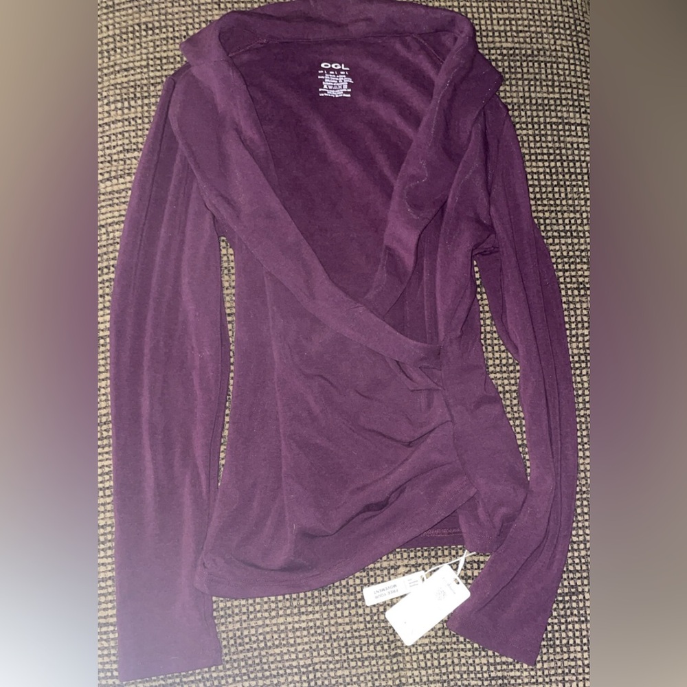 Ogl v neck light thermal top